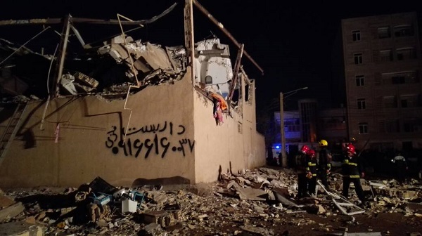 انفجار گاز در کوی نبوت اهواز / تخریب صددرصدی دو واحد مسکونی