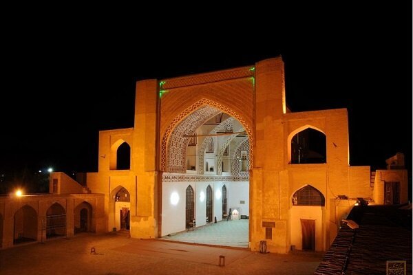 آمادگی مساجد شهر قزوین برای پذیرایی از مسافران نوروزی