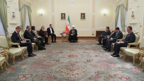 روحانی:فرصت اروپا برای جبران بسیار کوتاه است؛ از بین رفتن برجام، به نفع ایران، فرانسه، منطقه و جهان نیست