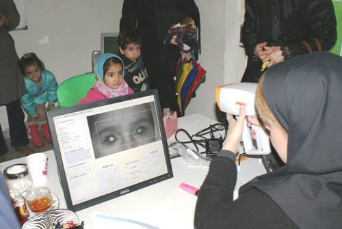 اجرای طرح غربالگری بینایی در روستاهای استان قزوین