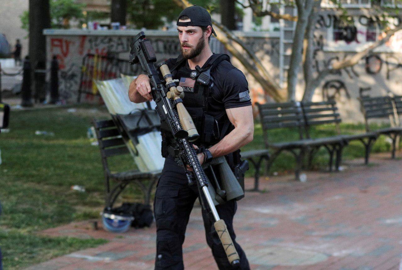 عکس: اسلحه فوق‌حرفه‌ای تک تیرانداز تیم حفاظتی ترامپ