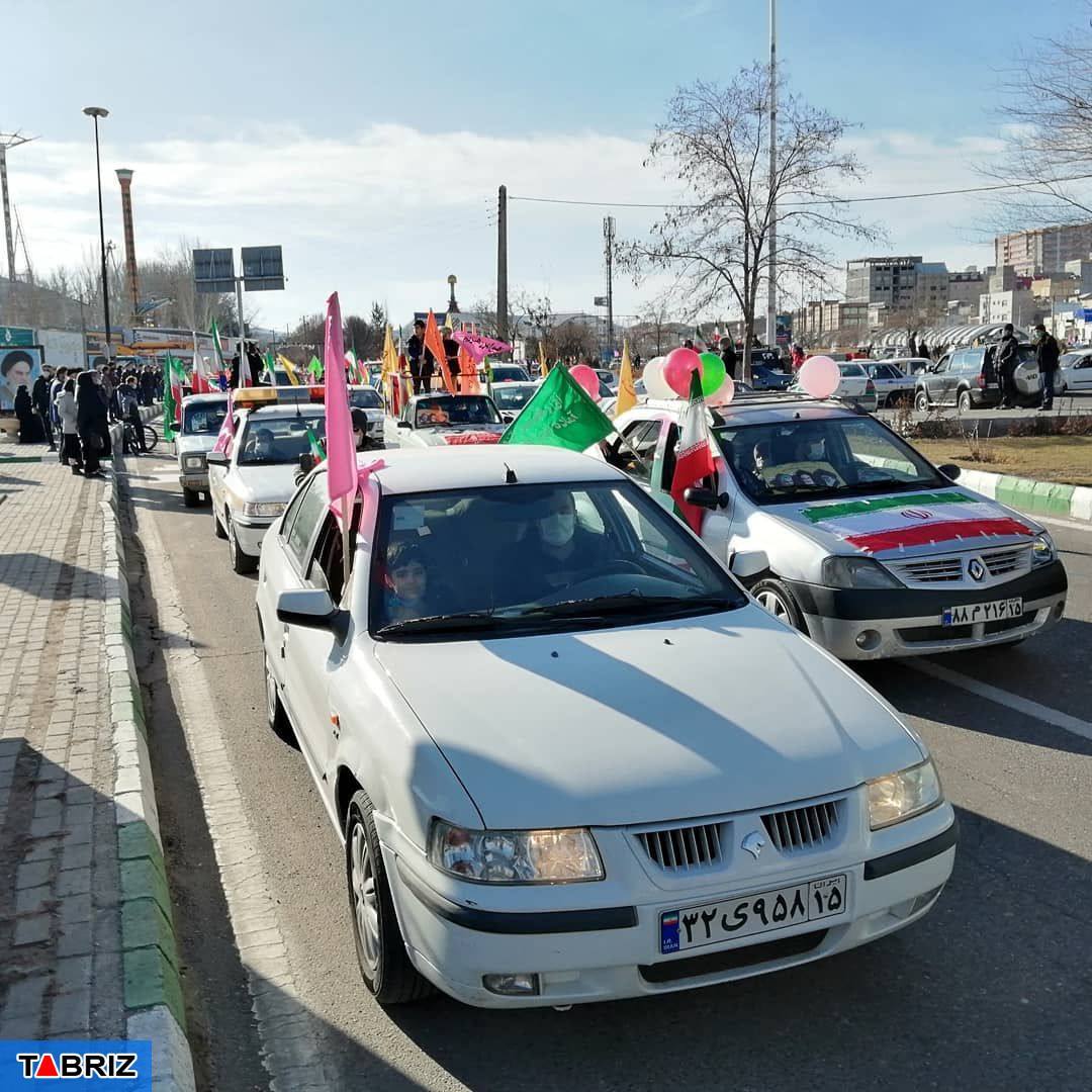 راهپیمایی موتوری در راهپیمایی ۲۲ بهمن تبربر