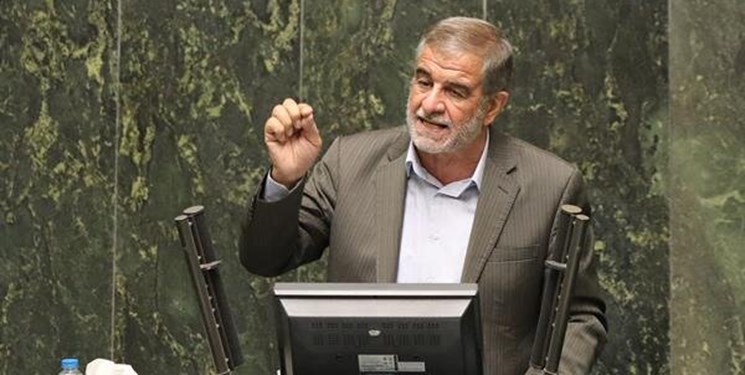 انتقاد از راه‌اندازی بدون مجوز برخی صنایع در یزد/مدیران ضعیف استعفا بدهند