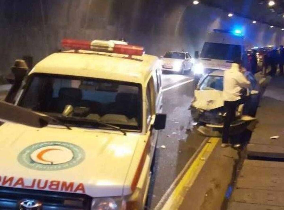 تصادف زنجیرهای ۷ خودرو در آزادراه قزوین-رشت ۴ مصدوم بر جای گذاشت تصادف زنجیرهای ۷ خودرو در آزادراه قزوین-رشت ۴ مصدوم بر جای گذاشت