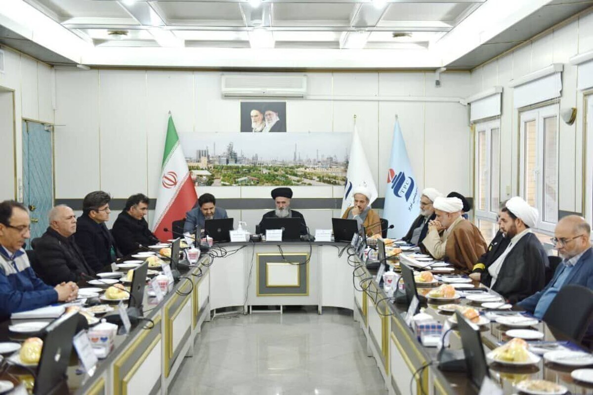 رئیس سازمان عقیدتی سیاسی وزارت دفاع از مجتمع پتروشیمی تبریز بازدید کرد رئیس سازمان عقیدتی سیاسی وزارت دفاع از مجتمع پتروشیمی تبریز بازدید کرد