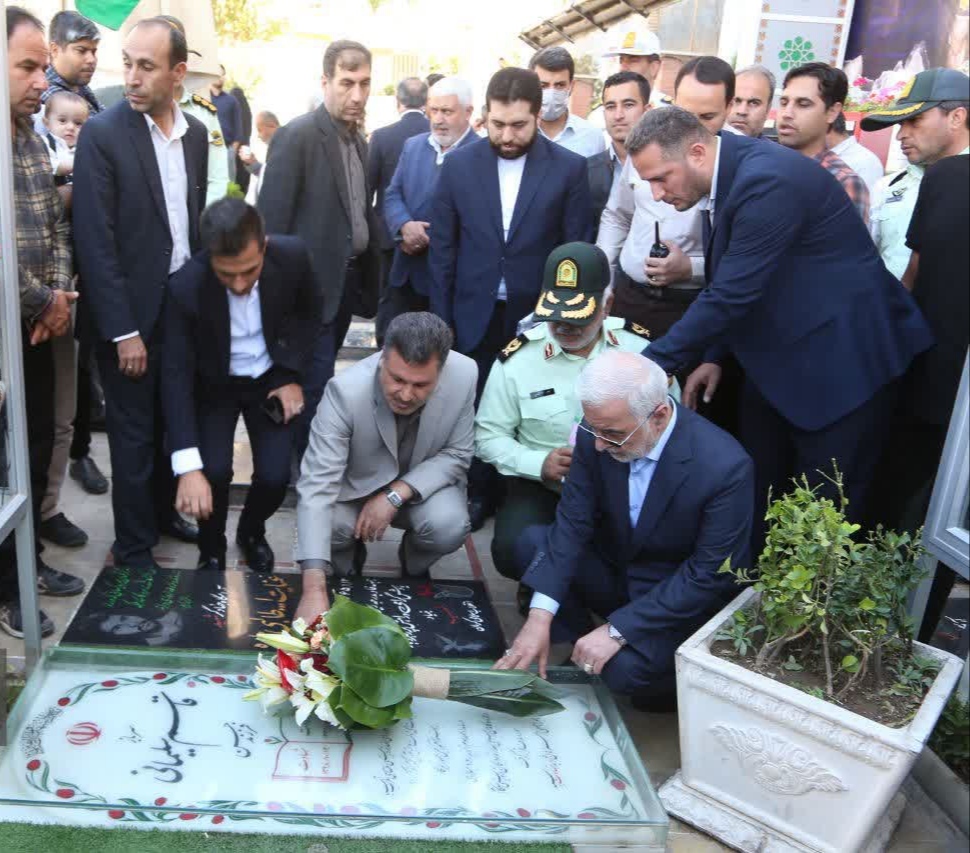 وزیر کشور به مقام