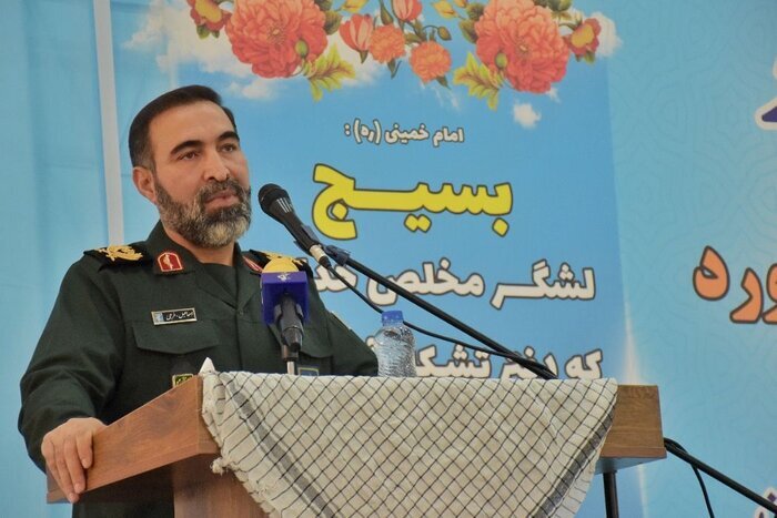 رمز ماندگاری انقلاب اسلامی نعمت ولایت است