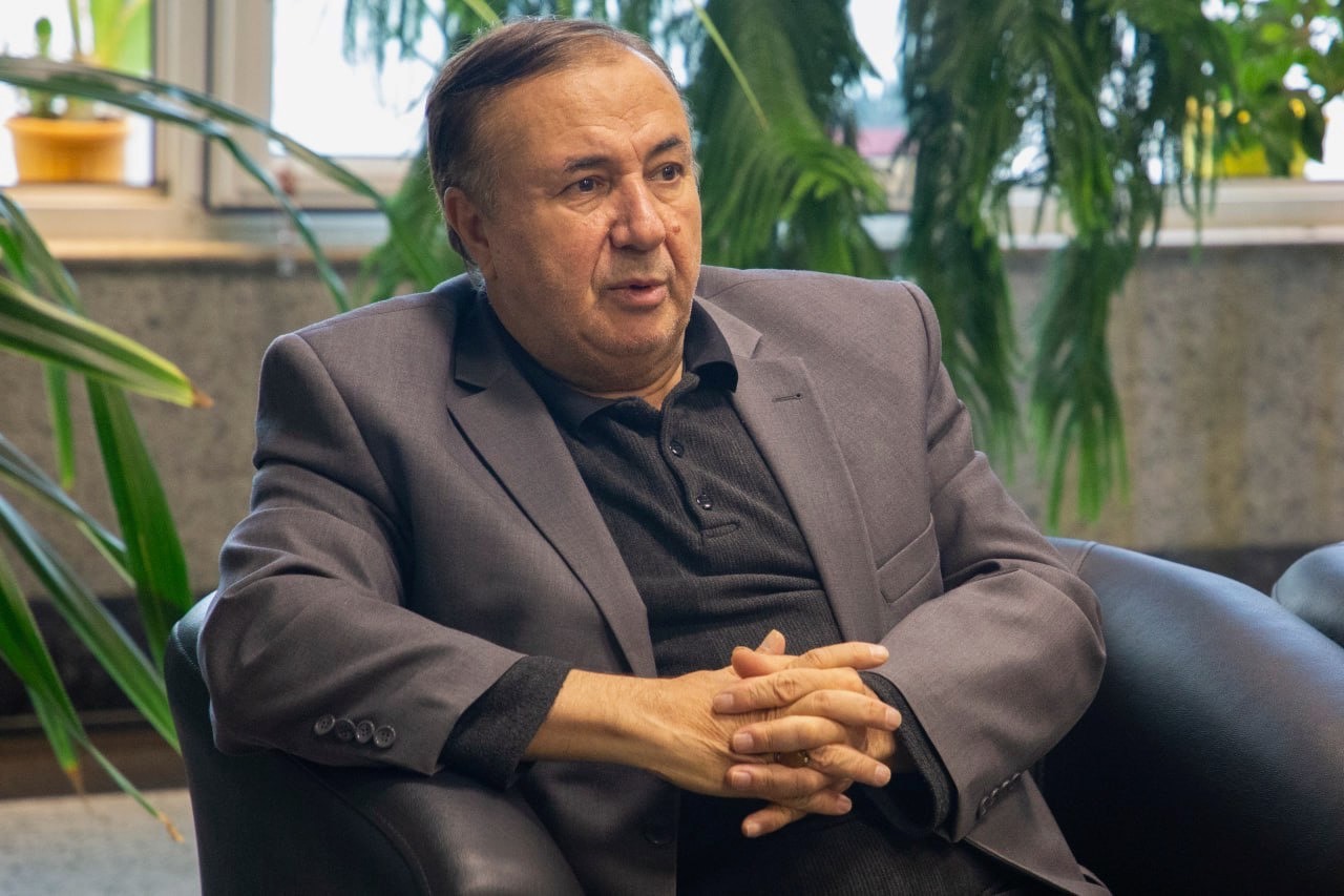 آینده‌ فوتبال ایران را بی‌اخلاقی تهدید می‌کند/ جریمه یک میلیاردی برای بی اخلاقی ها رقم بازدارنده‌ای نیست