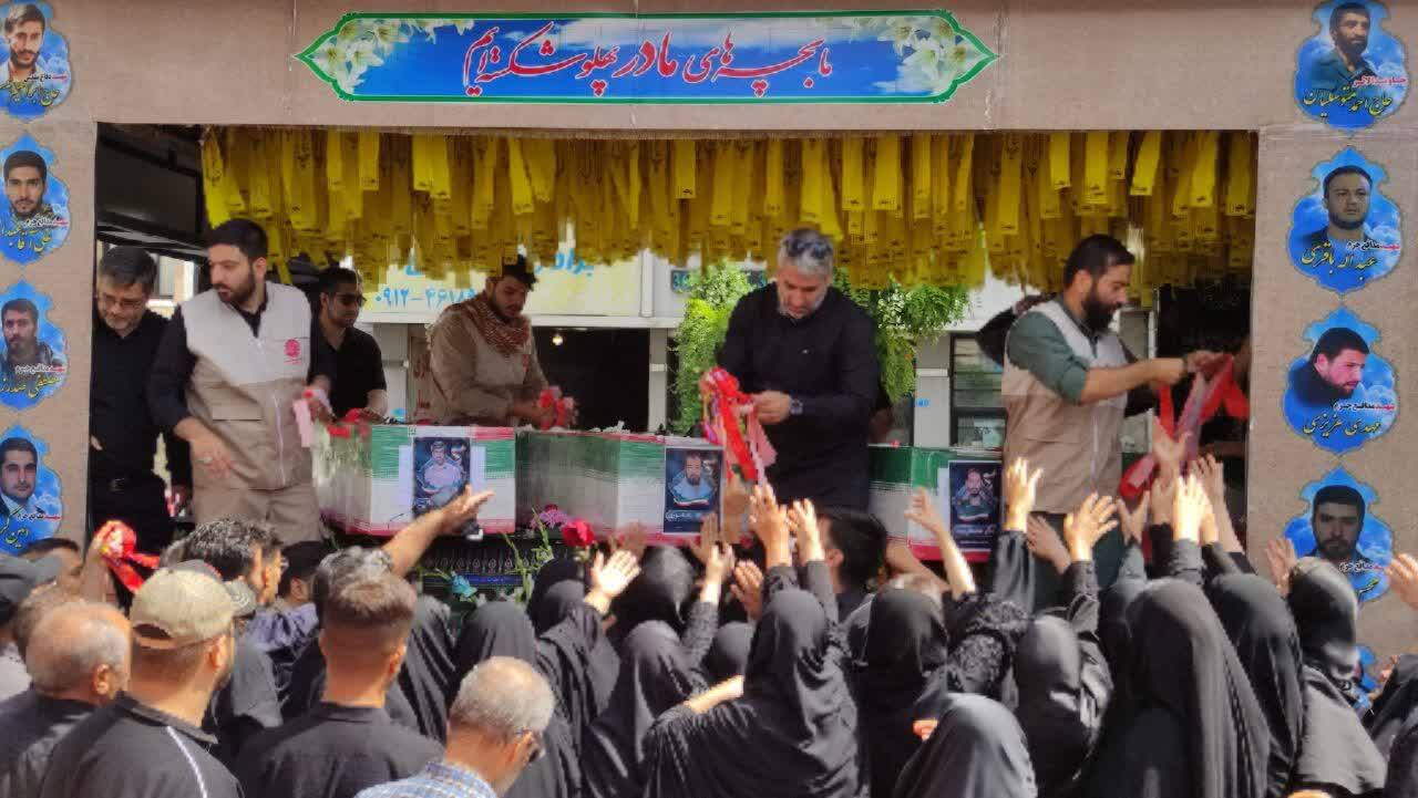 تشییع لاله های سرخ در البرز/وداع مردم با مدافعان وطن +تصاویر تشییع لاله های سرخ در البرز/وداع مردم با مدافعان وطن +تصاویر