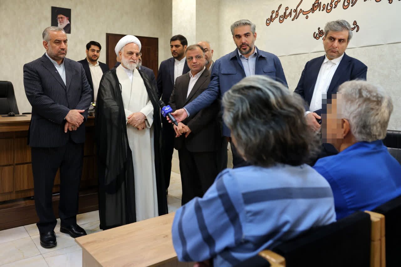 بررسی پروندههای «کلاهبرداری شبکهای»، «اختلاس»، «قاچاق سازمان یافته خودرو» و «جنایت سقط جنین» دادسرای مرکز گلستان با حضور رییس قوه قضائیه بررسی پروندههای «کلاهبرداری شبکهای»، «اختلاس»، «قاچاق سازمان یافته خودرو» و «جنایت سقط جنین» دادسرای مرکز گلستان با حضور رییس قوه قضائیه