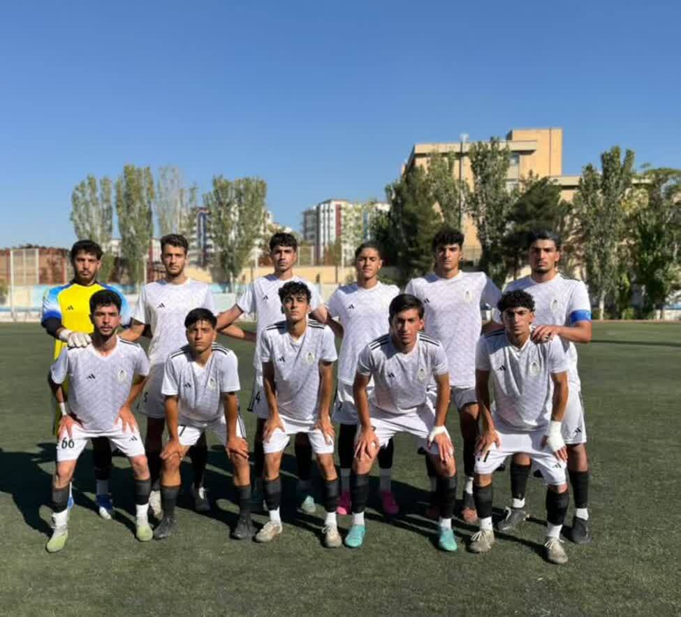 شهرداری همدان تیم بدون باخت گروه سه در لیگ یک فوتبال جوانان کشور شهرداری همدان تیم بدون باخت گروه سه در لیگ یک فوتبال جوانان کشور