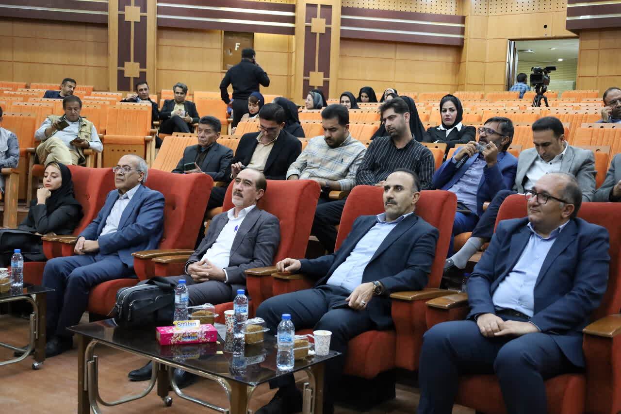 نشست شفافیت در سلامت؛ از بحران مالی و کمبود پزشک تا روایت رسمی از ماجرای جنجالی خداحافظی یک پزشک نشست شفافیت در سلامت؛ از بحران مالی و کمبود پزشک تا روایت رسمی از ماجرای جنجالی خداحافظی یک پزشک