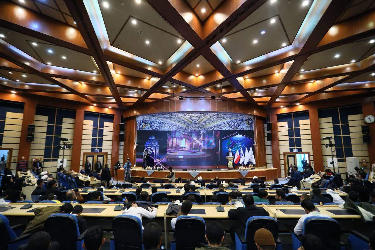 جوانان قرآنی باید مروّجان نور و عدالت در جامعه باشند جوانان قرآنی باید مروّجان نور و عدالت در جامعه باشند