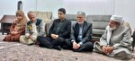 تکریم خانواده شهید نوزاد جنگ ۱۲ روزه در مریوان توسط وزیر فرهنگ